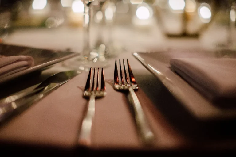 choisir-la-fourchette-de-table-parfaite-pour-vos-repas-elegants