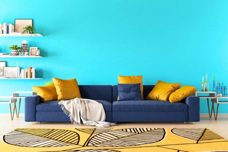 Cette couleur de canapé sera LA star de votre salon !