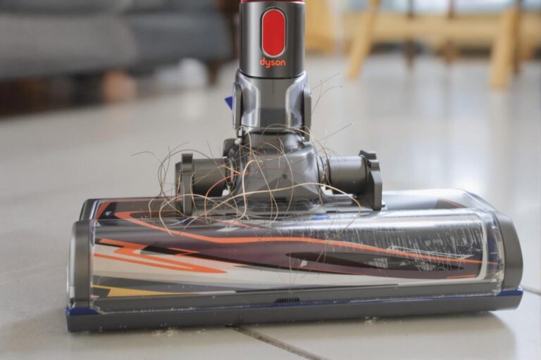 Brosse Dyson qui ne tourne plus : comment réparer ?