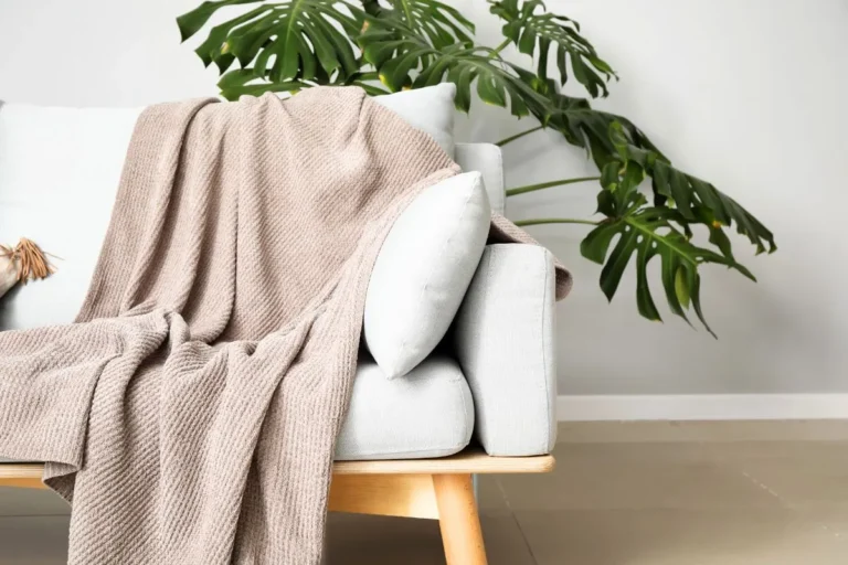 Plaids qui traînent partout ?